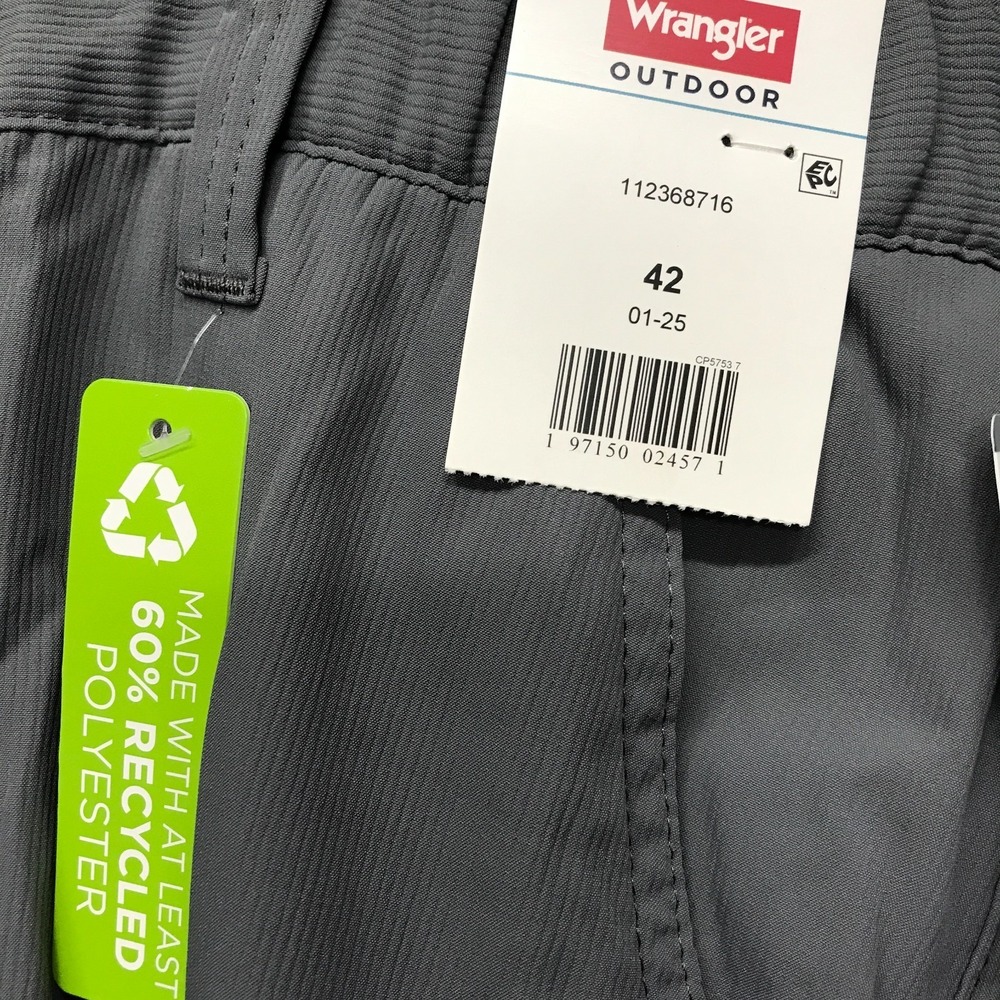 Wrangler Zipper Cargo Shorts Mens 42 Gray Field Utility Relaxed Fit 10" Inseam - Picture 2 of 8